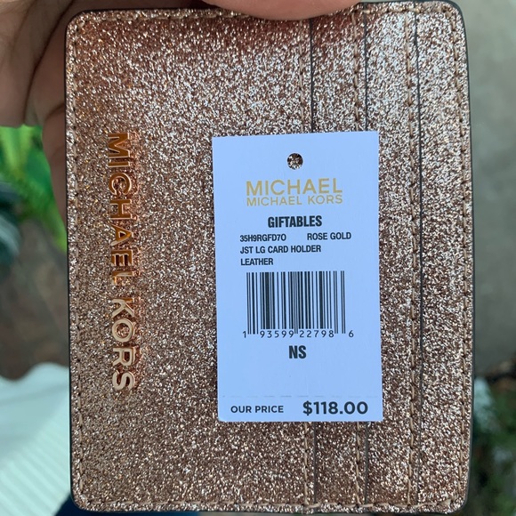 New MK cardholder 💖 - Picture 3 of 4